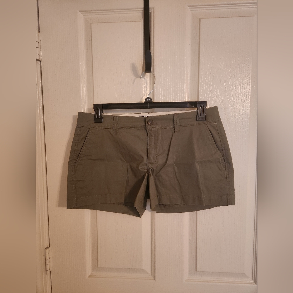 Old navy shorts